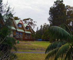 Berrara Waters Chalet - Accommodation Whitsundays 0