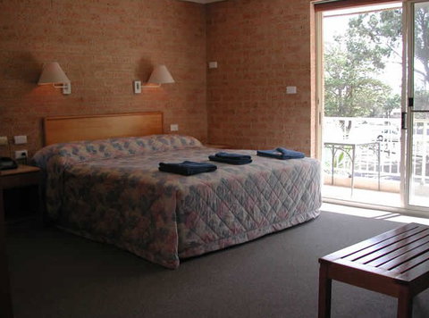 Huskisson Bayside Resort - Accommodation Whitsundays 3