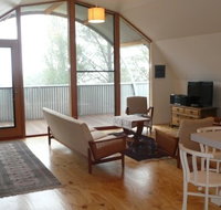 Surveyor's Hill Bed and Breakfast - Accommodation Whitsundays