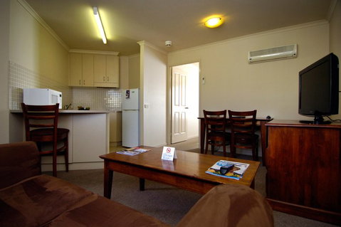Parklands Apartments Dickson - Accommodation Whitsundays 2