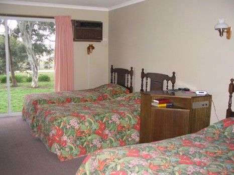 Cardigan Lodge Motel - Accommodation Whitsundays 3