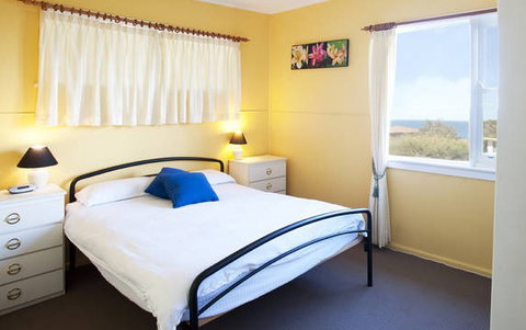 C'est La Vie Manyana - Accommodation Whitsundays 2