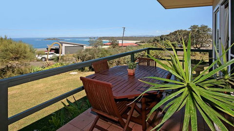 C'est La Vie Manyana - Accommodation Whitsundays 5