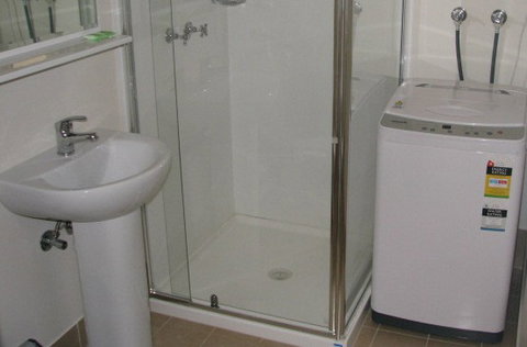 Bentley Waterfront - Accommodation Whitsundays 1