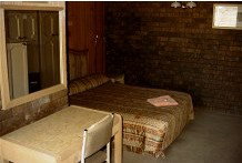 Cooba Holiday Motel - Accommodation Whitsundays 0