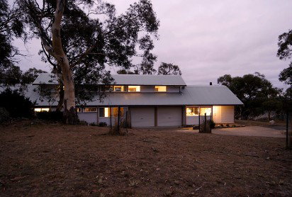 Silvertop Snowy Mountains Retreat - Accommodation Whitsundays 0