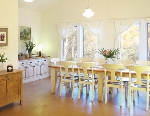 Andreas White House - Accommodation Whitsundays 4