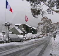 Kasees Apartments and Mountain Lodge