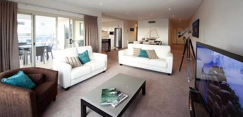 Flagship - Alta Mira - Accommodation Whitsundays 0