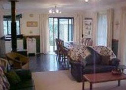 Arcadia House - Accommodation Whitsundays 4