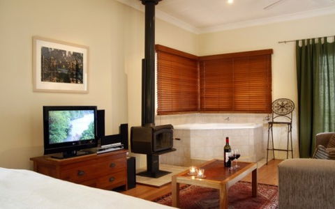 Billabong Moon - Accommodation Whitsundays 4