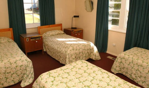 Clanwilliam Blackheath - Accommodation Whitsundays 0