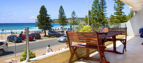 Absolute Beachfront Manly Bed And Breakfast - Accommodation Whitsundays 1