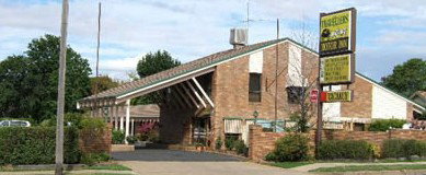 All Travellers Motor Inn - Accommodation Whitsundays 1