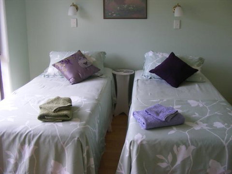 Alligator Creek Bed And Breakfast - Accommodation Whitsundays 3