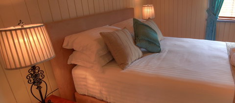 Apple Blossom Cottage - Accommodation Whitsundays 2