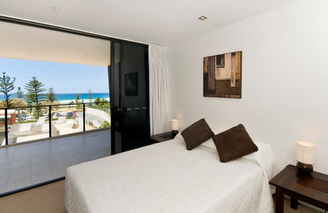 Ambience On Burleigh Beach - Accommodation Whitsundays 3