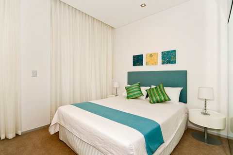 Ambience On Burleigh Beach - Accommodation Whitsundays 5