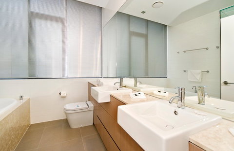 Ambience On Burleigh Beach - Accommodation Whitsundays 6