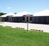 Emerald Park Motel - Accommodation Whitsundays