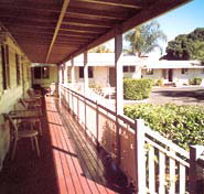 Bottle Tree Gardens Motel - Accommodation Whitsundays