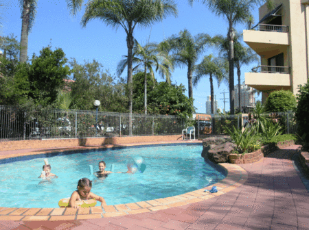 Grangewood Court Holiday Apartments - Accommodation Whitsundays