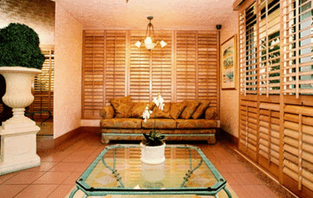 Esplanade Luxury Beachfront Apartments - Accommodation Whitsundays 0