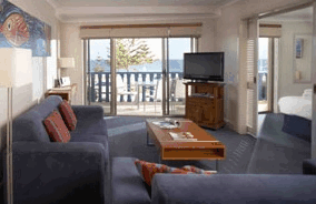 Seashells Serviced Apartments Scarborough - Accommodation Whitsundays 2