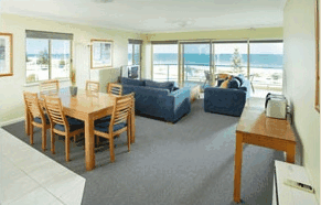 Seashells Serviced Apartments Scarborough - Accommodation Whitsundays 3