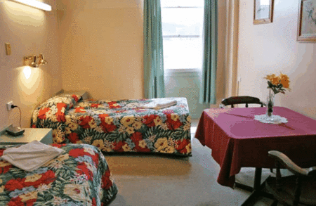Royal Centrepoint Motel - Accommodation Whitsundays