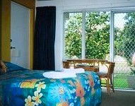 Ocean Side Hawks Nest - Accommodation Whitsundays 2