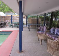 Cosmopolitan Motel and Serviced Apartments - Accommodation Whitsundays
