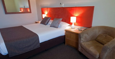 Ridgemont Executive Motel And Restaurant - Accommodation Whitsundays 2