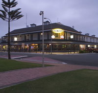Grand Tasman Hotel - Accommodation Whitsundays
