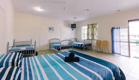 Beaches Backpacker Resort - Accommodation Whitsundays 3