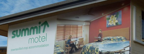 Summit Motel - Accommodation Whitsundays 1