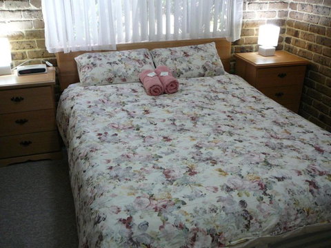 Beachfront Units Merimbula - Accommodation Whitsundays 5