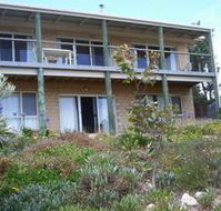 The Dog And Cockle Beach House - Accommodation Whitsundays