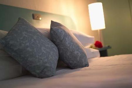 International Motor Inn - Accommodation Whitsundays 2