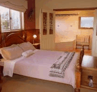 Daysy Hill Country Cottages - Accommodation Whitsundays