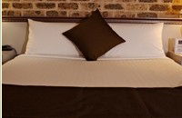 Sir Francis Drake - Accommodation Whitsundays 0