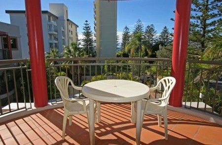 Burleigh On The Beach - Accommodation Whitsundays 2