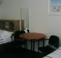 Beach House Motel - Accommodation Whitsundays