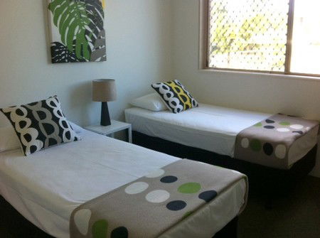 Miami Beachside Apartments - Accommodation Whitsundays 1