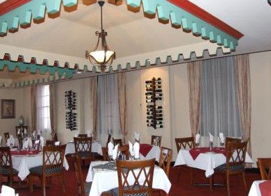 Monte Pio Motor Inn - Accommodation Whitsundays 1
