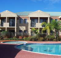 Country Comfort Inter City Perth Hotel  Apartments - Accommodation Whitsundays