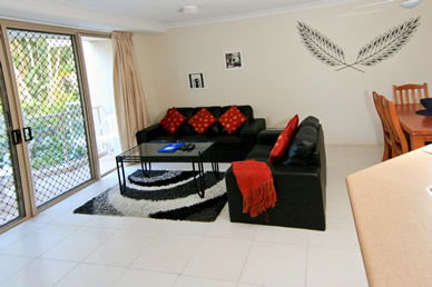 Miami Beachside Apartments - Accommodation Whitsundays 7