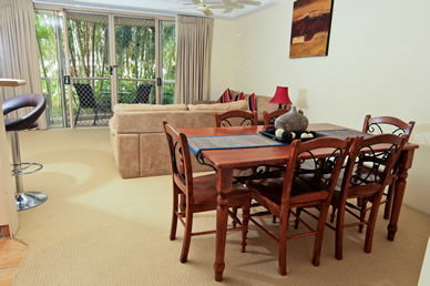 Miami Beachside Apartments - Accommodation Whitsundays 8