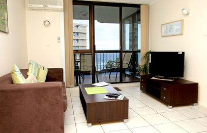 Burleigh Gardens North Hi Rise - Accommodation Whitsundays 3