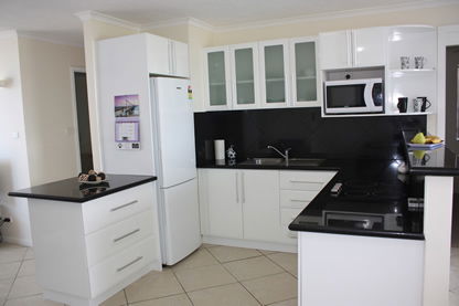 Burleigh Gardens North Hi Rise - Accommodation Whitsundays 6